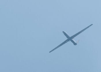 Il cielo europeo e l’ombra dei droni: la nuova guerra ibrida che ridefinisce la sicurezza del continente