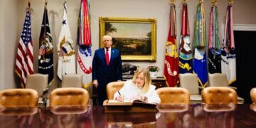 Lo strappo di Sigonella: l’Italia nega le basi agli USA. E’ crisi profonda tra UE e Trump